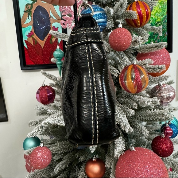 Coach Black Leather with Silver Accents Turn Lock Wristlet EUC - Picture 10 of 11